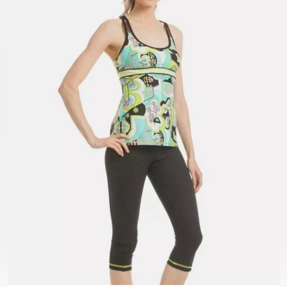 NWT Trina Turk Recreation Modern Garden Active Tank